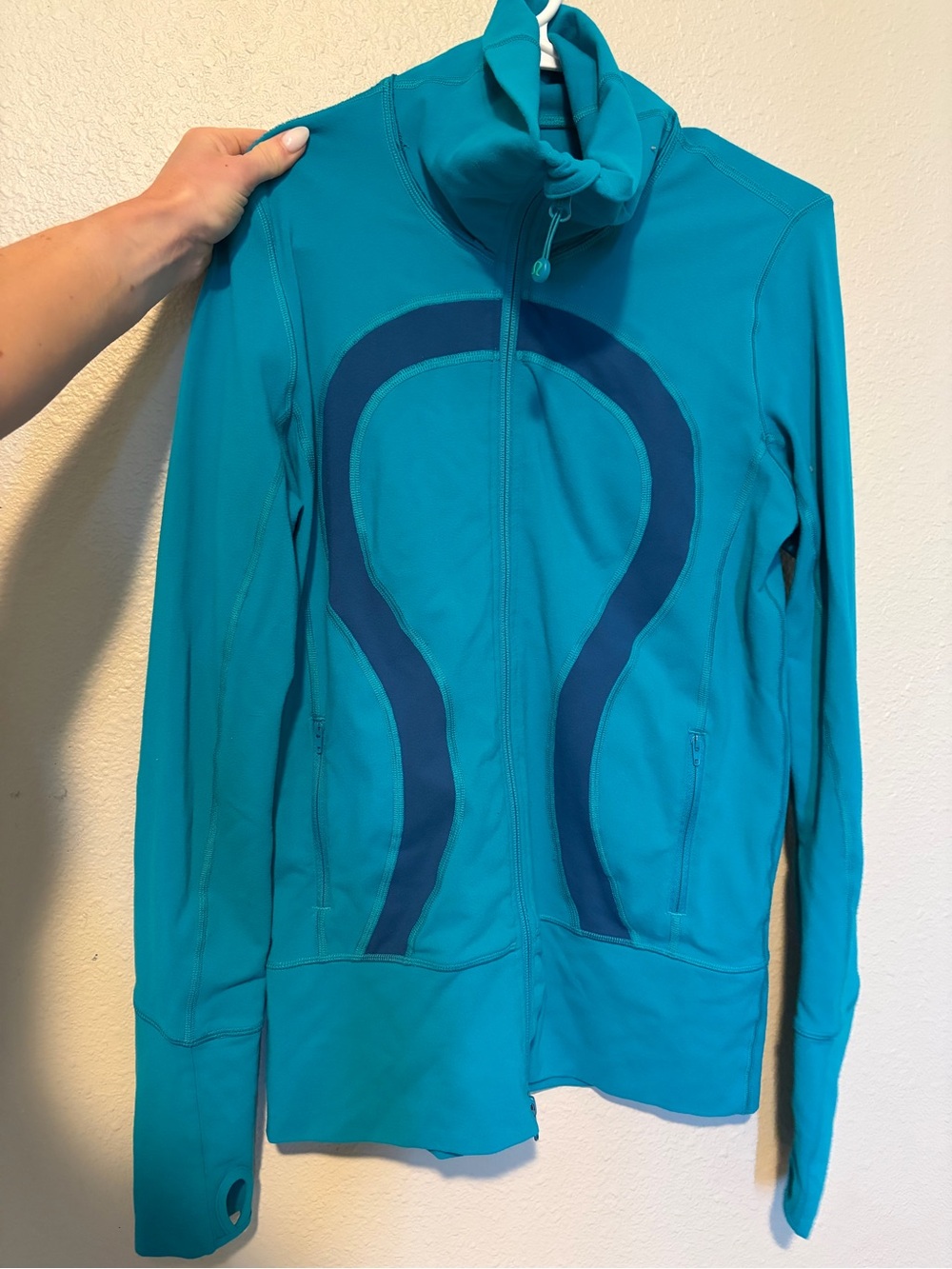 Lululemon Scuba in Stride blue full zip jacket